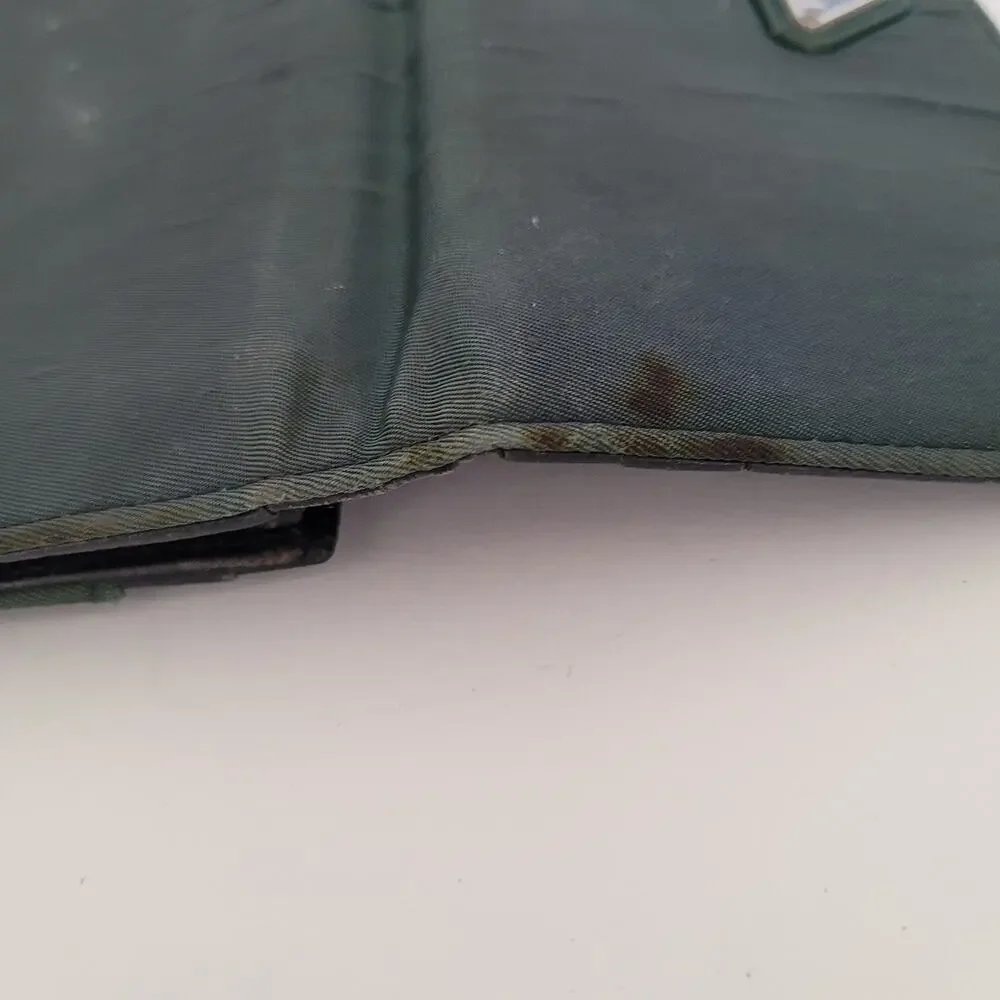Vintage Prada Milano Green Nylon Saffiano Leather Envelope Wallet Made in Italy‎